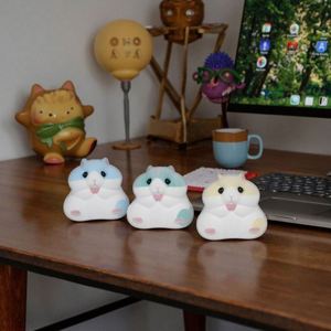 Juguetes Antiestrés de Espuma PU con Forma de Hámster, Lindos y Suaves, con Logotipo Personalizado, Recién Llegados - Product Image 3