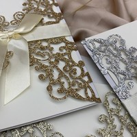 Carte d'invitation de mariage luxueuse à thème marin, en papier pailleté découpé au laser, motif floral fait main, avec ruban