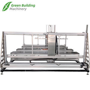 Machine de coupe de polyuréthane entièrement automatique pour la coupe verticale - Product Image 2