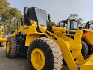 Chargeur sur pneus WA380-3 KOMATSU d'occasion de haute qualité à vendre Excellentes performances avec pompe à moteur à composants à noyau élevé - Product Image 4