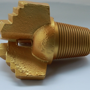 Kéo Bit 3 1/2 "<span class=keywords><strong>Api</strong></span> Reg 152Mm Hợp Kim Thép Carbide <span class=keywords><strong>PDC</strong></span> Cutter Bước Vương Miện Lưỡi 3 Cánh Cho Nước Cũng Khoan - Product Image 3