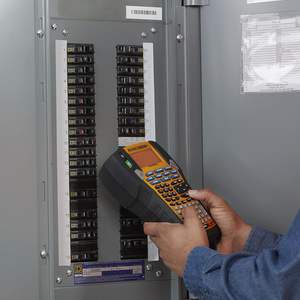 Rotuladora Industrial DYMO Rhino 6000 para Trabajos de Etiquetado de Uso Rudo con Conexión a Computadora Impresión de Etiquetas Térmicas Duraderas con Maletín Rígido - Product Image 6