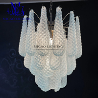 Lustre suspendu de luxe rétro français médiéval moderne, en verre texturé bleu goutte d'eau, pour salle à manger de villa et entrée de hall