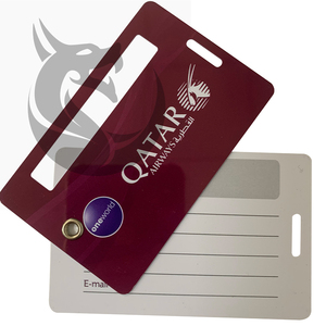 Étiquette de bagage en plastique personnalisée en PVC imprimé, forme unique avec bande de signature, en fibre de carbone acrylique, pour sublimation, vente en gros - Product Image 1