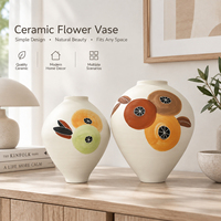 Vase à fleurs en céramique minimaliste Jossin avec motif circulaire peint unique, forme élégante pour la décoration intérieure moderne