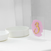 Cartes de table personnalisées en acrylique transparent faites à la main en forme d'arche de mariage pour les invités, usage professionnel lors de banquets de mariage en Chine