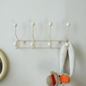 <span class=keywords><strong>Porte</strong></span>-chapeaux mural vintage coréen en fer forgé avec 6/8 boules en bois vert crème pour suspendre - Product Image 4