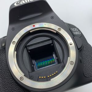 Appareil photo reflex numérique <span class=keywords><strong>Canon</strong></span> <span class=keywords><strong>600D</strong></span> d'occasion avec objectif 18-55 mm IS, état A+, appareil photo d'entrée de gamme adapté aux débutants, vidéo HD 1080p + transfert Wi-Fi - Product Image 4