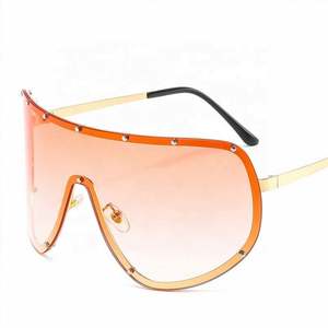 Lunettes de soleil de luxe à logo personnalisé, dégradé, rivets, grande monture, pour femmes et hommes, protection UV400, surdimensionnées, en métal - Product Image 6