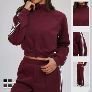 Ensemble de sport décontracté pour femmes, automne-printemps, haut court à col montant et fermeture éclair, pantalon à taille haute avec poches, ensemble de sport personnalisé de haute qualité - Product Image 3
