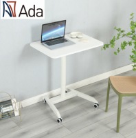Bureau debout mobile de table de lit de travail de bureau réglable en hauteur de levage pneumatique ADA avec angle de retournement 0-90