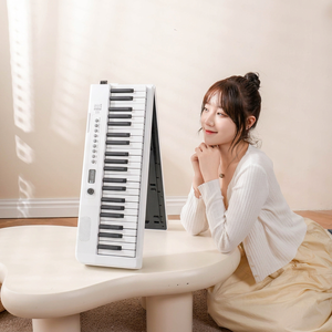 Piano numérique 88 touches, <span class=keywords><strong>clavier</strong></span> électronique avec microphone, fonction d'enseignement, 200 tons et rythmes pour débutants - Product Image 2