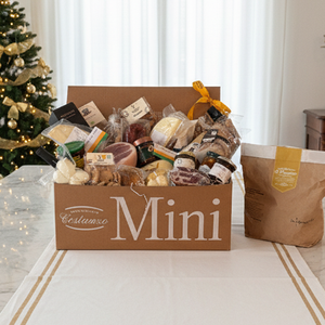 Caja de Regalo Navideña Costanzo Mini Farmhouse, Set para Reunión Familiar, Promocional, de Papel, Personalizable - Product Image 1