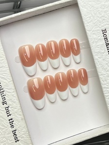 Vente en gros usine 10 pièces Faux <span class=keywords><strong>ongles</strong></span> à presser faits <span class=keywords><strong>main</strong></span>, forme ovale, style French minimaliste, faible MOQ - Product Image 2