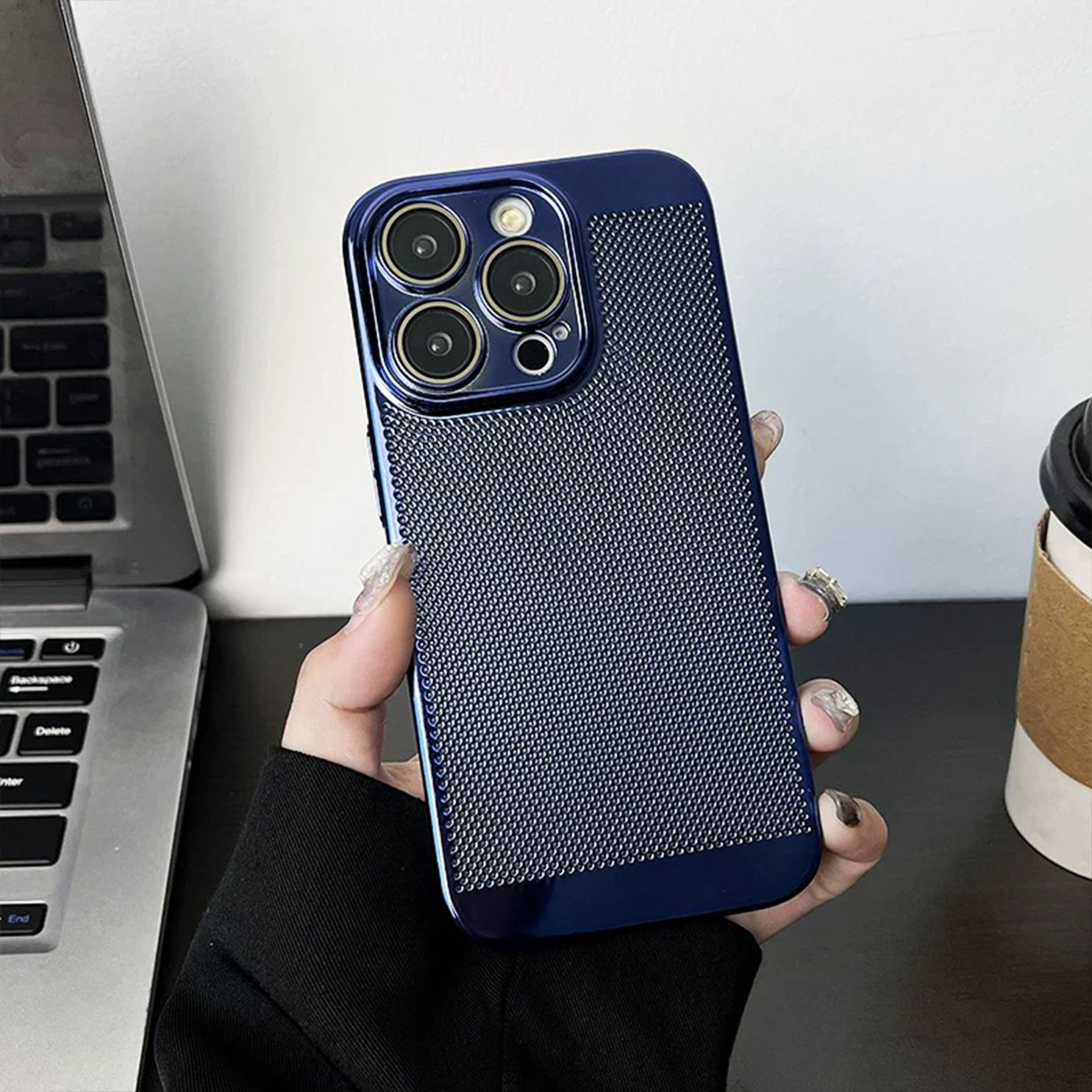 สีน้ำเงิน