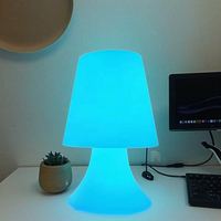 Lampe de table LED moderne blanche à changement de couleur avec télécommande, étanche IP68, RGB, ignifuge, à intensité variable pour chambre à coucher, vente directe usine