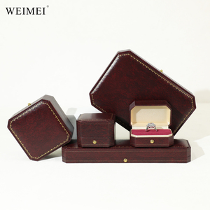 Boîte d'emballage de bijoux WEIMEI en papier octogonal de luxe vert émeraude et rouge vin, avec logo personnalisé et bordure dorée, vente en gros - Product Image 4