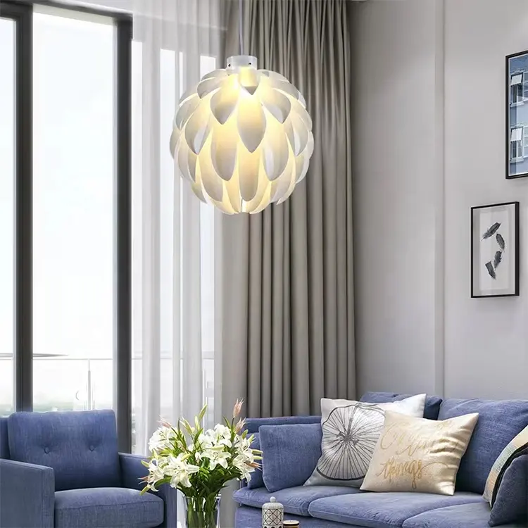 Lustre créatif de personnalité minimaliste nordique moderne, lampes en forme de pomme de pin blanche chaudes et élégantes