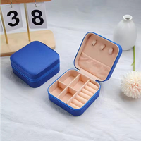 Boîte de rangement portable à fermeture éclair pour bijoux, forme carrée, en cuir, avec miroir, pour le voyage, pour organiser bracelets, bagues et bijoux