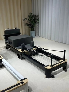 Equipo <span class=keywords><strong>de</strong></span> <span class=keywords><strong>cama</strong></span> <span class=keywords><strong>de</strong></span> <span class=keywords><strong>Pilates</strong></span> plegable <span class=keywords><strong>de</strong></span> aluminio <span class=keywords><strong>de</strong></span> estilo fuerte Máquina <span class=keywords><strong>de</strong></span> Yoga <span class=keywords><strong>Pilates</strong></span> Aluminio a un precio más bajo - Product Image 3