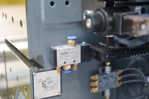 38mm 41mm 43mm 48mm 53mm 63mm PP Flip Plastic Lid Spice Flip Top Salière Cap Pet Plastic Flip Caps Making Machine - Product Image 6