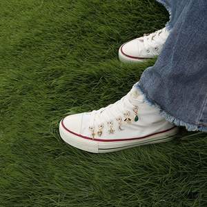 Deportes Universidad Diseñador Personalizado Metal Halloween Navidad Elegante Nuevo Coche Caballo Zapatillas 3D Único Moda Zapato Encantos - Product Image 3