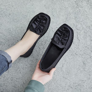 รองเท้าผู้ชายสไตล์ชาติพันธุ์แบบใหม่สำหรับฤดูร้อน ดีไซน์ย้อนยุค ทรงหัวมน ปิดหัวรองเท้าแบบตื้น  ทำจากหนัง PU  บิดเกลียวด้วยมือ พื้นรองเท้านุ่ม  แบบผูกเชือก  แฟชั่นอินเทรนด์ - Product Image 3