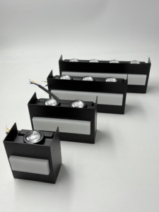 Lampe murale extérieure moderne noire, IP65, étanche, <span class=keywords><strong>luminaire</strong></span> LED pour villa, balcon, couloir et éclairage de façade d'hôtel - Product Image 4