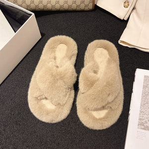 Promotion multicolore fausse fourrure de renard pantoufles pour femmes dernière mode 2 bandes doux chaud fourrure plat intérieur pantoufles à fourrure - Product Image 4