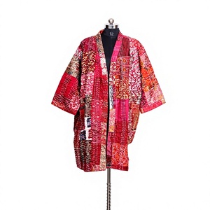 Bata de mujer con diseño floral elegante y acolchado, de manga larga, sin cuello, de algodón y fibra de bambú, estilo casual, para otoño. - Product Image 1