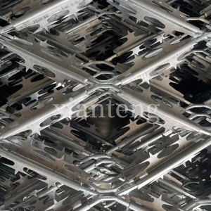 Grillage <span class=keywords><strong>de</strong></span> sécurité anti-escalade haute performance en fil <span class=keywords><strong>de</strong></span> rasoir diamanté / Clôture galvanisée BTO-22 pour la sécurité des ports, des parcs industriels et des prisons - Product Image 4