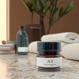 Crema Facial Hidratante con Polipéptidos OEM/ODM, 6 Péptidos Activos, Alfa Arbutina, Hidratante, Nutritiva, Calmante, Alantoína, Agua - Product Image 2