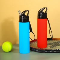 Bouteille d'eau de sport pliable personnalisée de 600 ml, bouteille à boire en silicone pliable avec couvercle à paille, OEM ODM