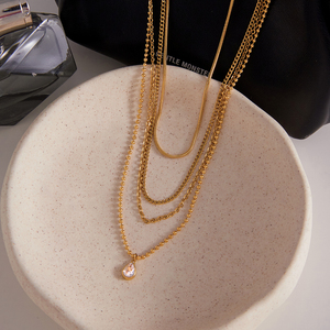 Collier minimaliste à 4 couches en acier inoxydable plaqué <span class=keywords><strong>or</strong></span> 18 carats avec zircone pour femmes J&D - Product Image 3