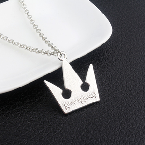 Collier Couronne de Haute Qualité en Métal avec Pendentif Lettre, Produit Promotionnel pour Fans de <span class=keywords><strong>Jeux</strong></span> - Product Image 4