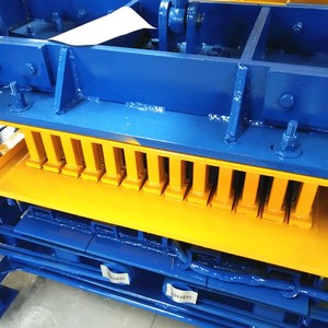 Máquina para fabricar bloques de ladrillo de enclavamiento de hormigón completamente automática, fabricante de piedra de losa de baldosas de pavimentación con componentes PLC de núcleo - Product Image 5