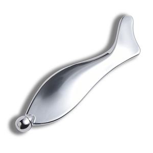 Llavero de Metal Plateado con Logotipo Personalizado, Gua Sha 3D para la Cara - Product Image 1