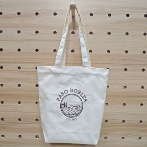 Sac fourre-tout promotionnel en toile épaisse personnalisé, écologique et réutilisable, idéal pour les souvenirs de cave à vin - Product Image 2