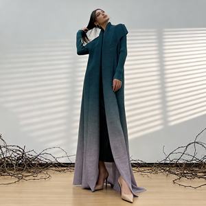 Abaya plissée imprimée en polyester de qualité supérieure, robe modeste tendance pour femmes musulmanes, vente en gros, personnalisation OEM - Product Image 2