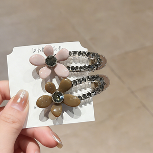 Nouvelles Barrettes Minimalistes Faits Main 2026 pour Femmes, à Bordure Strass, Type Bec <span class=keywords><strong>de</strong></span> Canard, pour Franges et Cheveux Latéraux, Luxe, Fête et Quotidien - Product Image 6