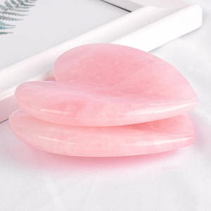<span class=keywords><strong>En</strong></span> gros naturel <span class=keywords><strong>en</strong></span> forme de coeur Rose <span class=keywords><strong>Quartz</strong></span> guasha masseur <span class=keywords><strong>Gua</strong></span> <span class=keywords><strong>Sha</strong></span> Outil à vendre - Product Image 3