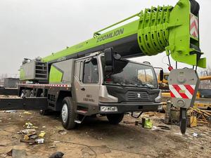 High Lifting Capacity Zoomlion ZTC2200H 220Ton Heavy Duty Mobile Hydraulic Telescopic <b>Crane</b> - Product Image 6