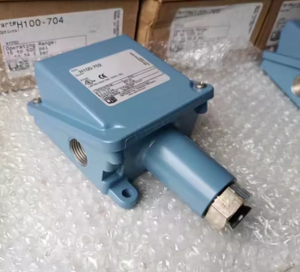 สวิตช์ควบคุมรุ่นใหม่แท้ UE J402-126 H100-192 สำหรับ H121K H122K J120K-545 XY440 อุตสาหกรรม ของแท้ใหม่จาก Ue United Elec - Product Image 3