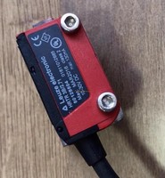 Nouveau capteur Leuze Hrtr 3b/2.71 *hh Plc Original pour systèmes de contrôle programmables d'automatisation industrielle