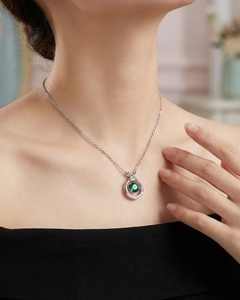 Collar con Colgante de Diamante con Corte Brillante y Engaste de Bisel, Hecho a Mano en Oro de 14K, para Mujer, para Boda o Compromiso, Diseño Personalizado, Venta al Por Mayor B2B - Product Image 3