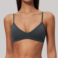 Nouvelle Arrivée 2026 Soutien-gorge de yoga brossé à fines bretelles, décolleté en V profond, dos croisé, coussinets amovibles, haute élasticité pour femme, idéal Pilates et Fitness