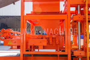 Proyectos <span class=keywords><strong>de</strong></span> Infraestructura en África, Máquina Automática para Fabricar Bloques <span class=keywords><strong>de</strong></span> Hormigón QTJ4-25 - Product Image 5