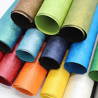 Papier gaufré couleur personnalisée 110-500 g/m² en carton texturé pour emballage de boîtes rigides haut de gamme et solution d'emballage cadeau pour le branding