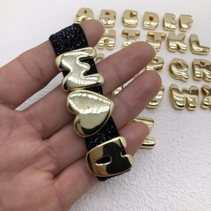 Dijes de Letras del Alfabeto Chapados en Oro de 18K, Colgantes de Letras Lisas y Pulidas para Pulseras de Cinta, Venta al por Mayor, Letras Mixtas - Product Image 1