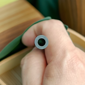 Nhà Máy Tại Chỗ Bán Buôn Đường Kính Nhỏ Ống Sợi Carbon 7Mm * 4Mm Trọng Lượng Nhẹ Carbon Vòng Rod Cho Cầu Lông Vợt Trống - Product Image 2